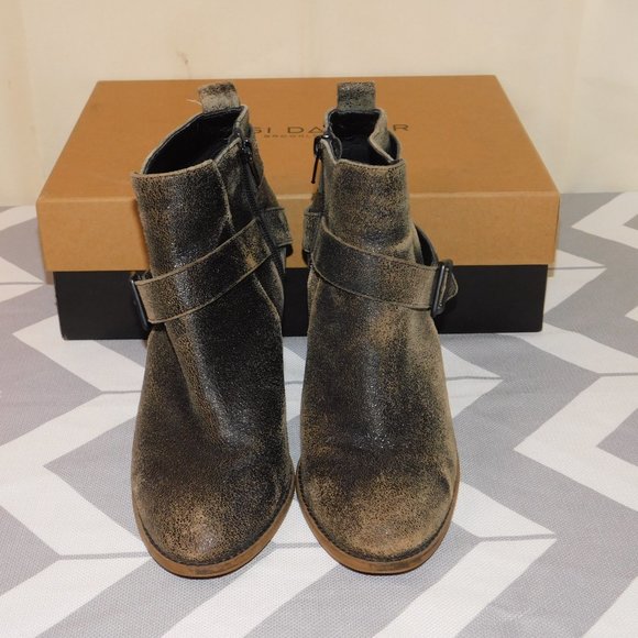 Kelsi Dagger Brooklyn Distressed Leather Ankle Boots Size 9M - Picture 4 of 15